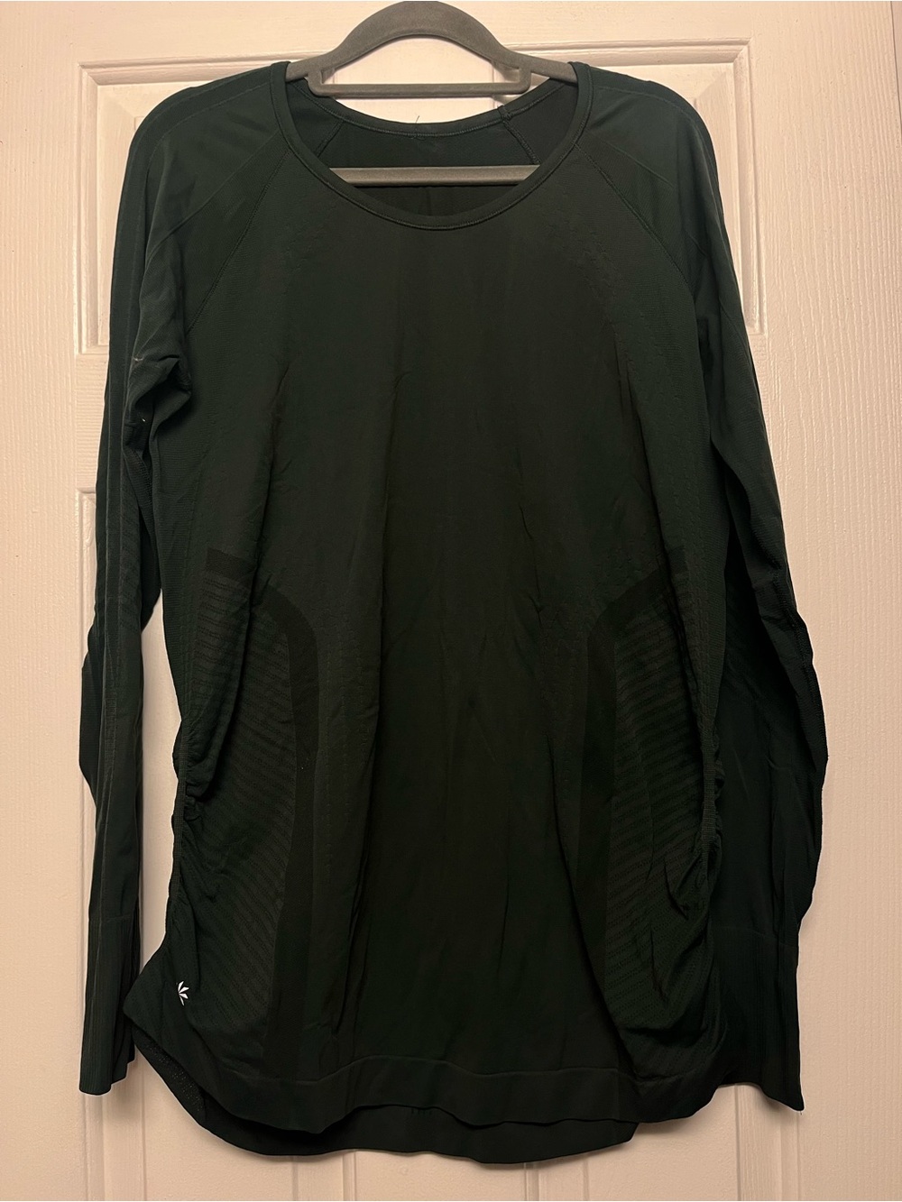 Athleta Long Sleeve Crew Top in Dark Green
